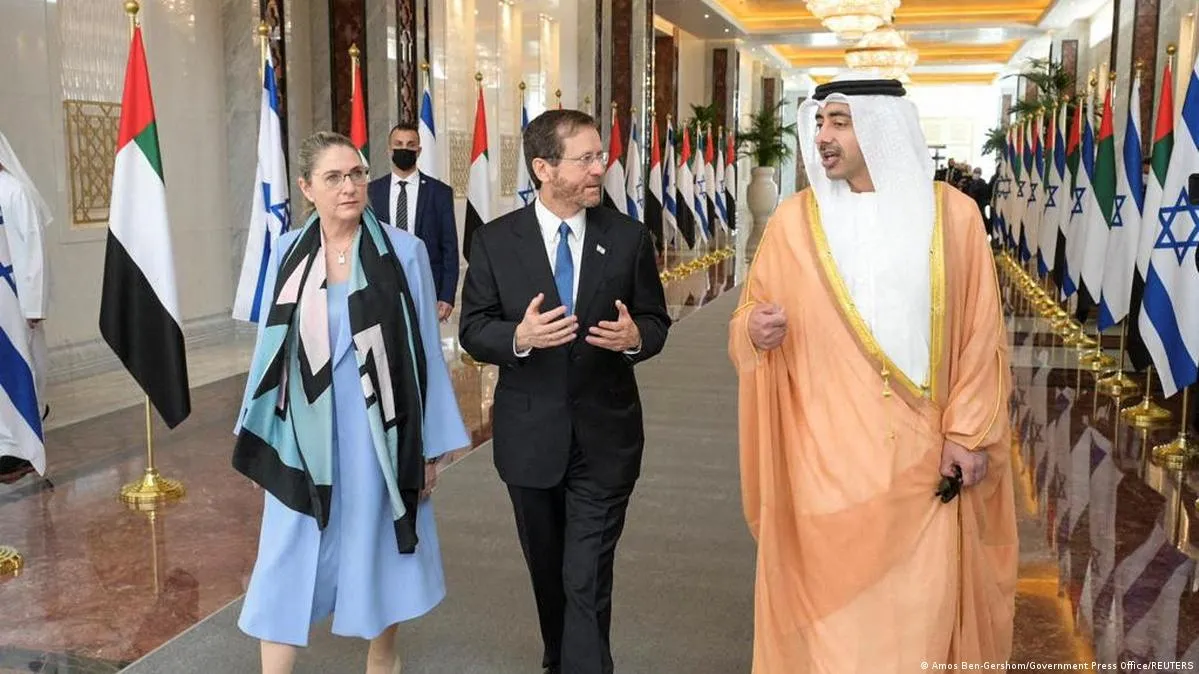 US Economist Warns: UAE Risks Aligning with US-Israel, Dubai Faces Collapse If War Escalates
